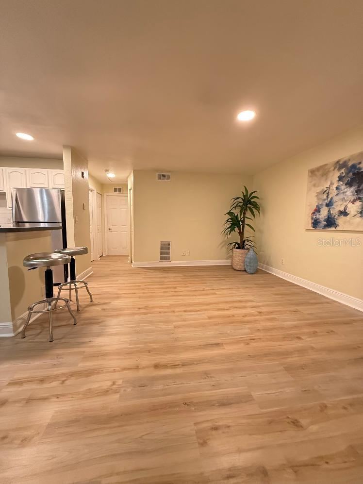 Photo 4 of 16: Great room