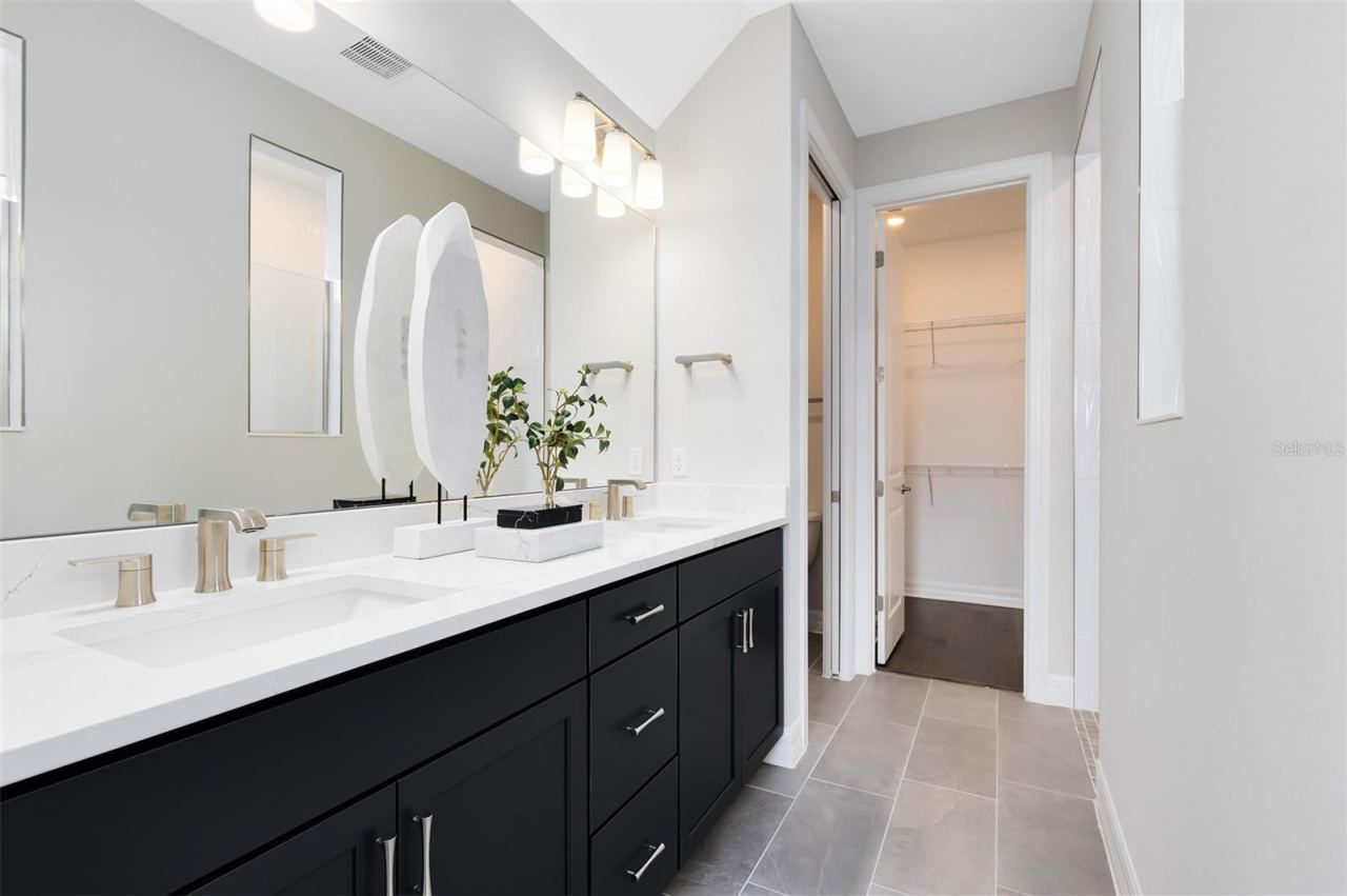 Photo 18 of 20: Model Home Design Only. Pictures and furnishings are for illustrative purposes only. Elevations, colors and options may vary. Furniture is for model home staging only.?