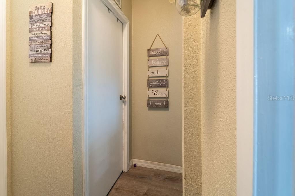 Photo 18 of 20