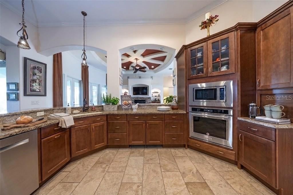 Photo 5 of 20: STUNNING COOK'S DELIGHT KITCHEN