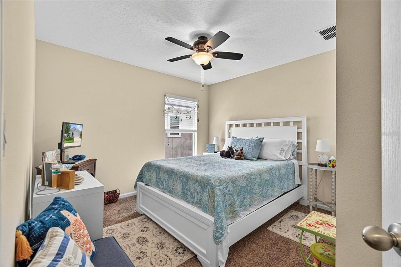 Photo 13 of 20