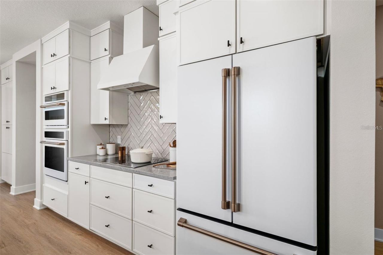 Photo 7 of 20: Model Kitchen