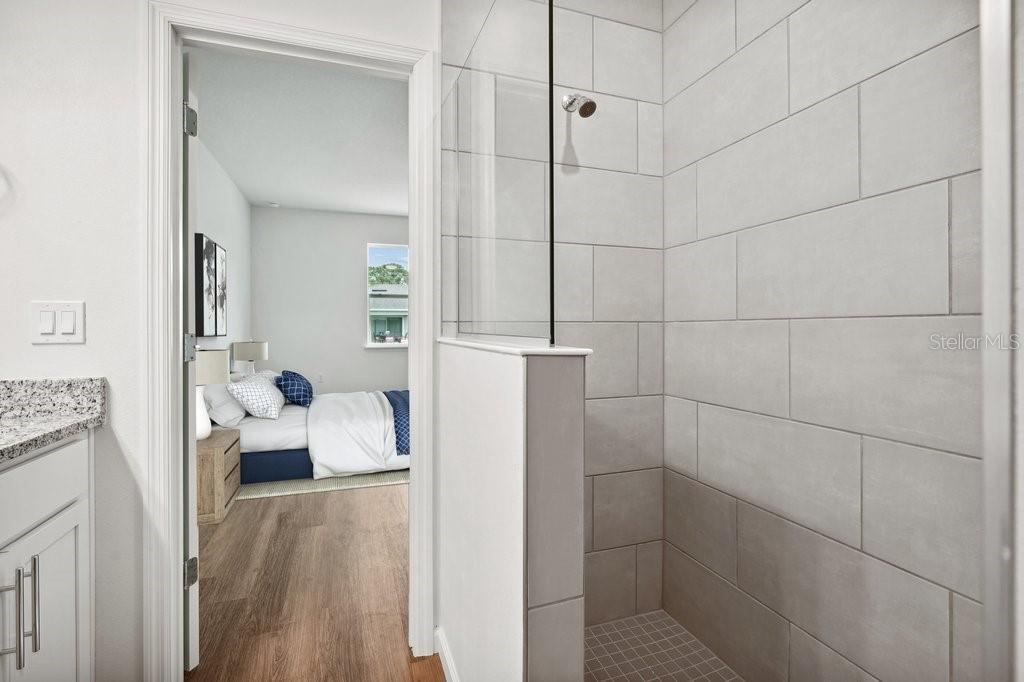 Photo 9 of 12: Master Shower